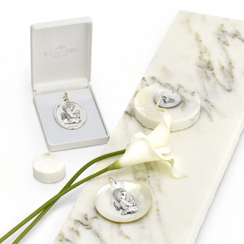 MEDALHA ANJO GABRIEL MADREPÉROLA E PRATA 925 TOPÁZIO '34-81854'