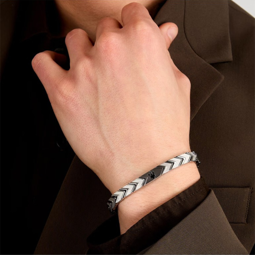 PULSEIRA MASERATI 'ICONIC' AÇO 'JM225AVD91'