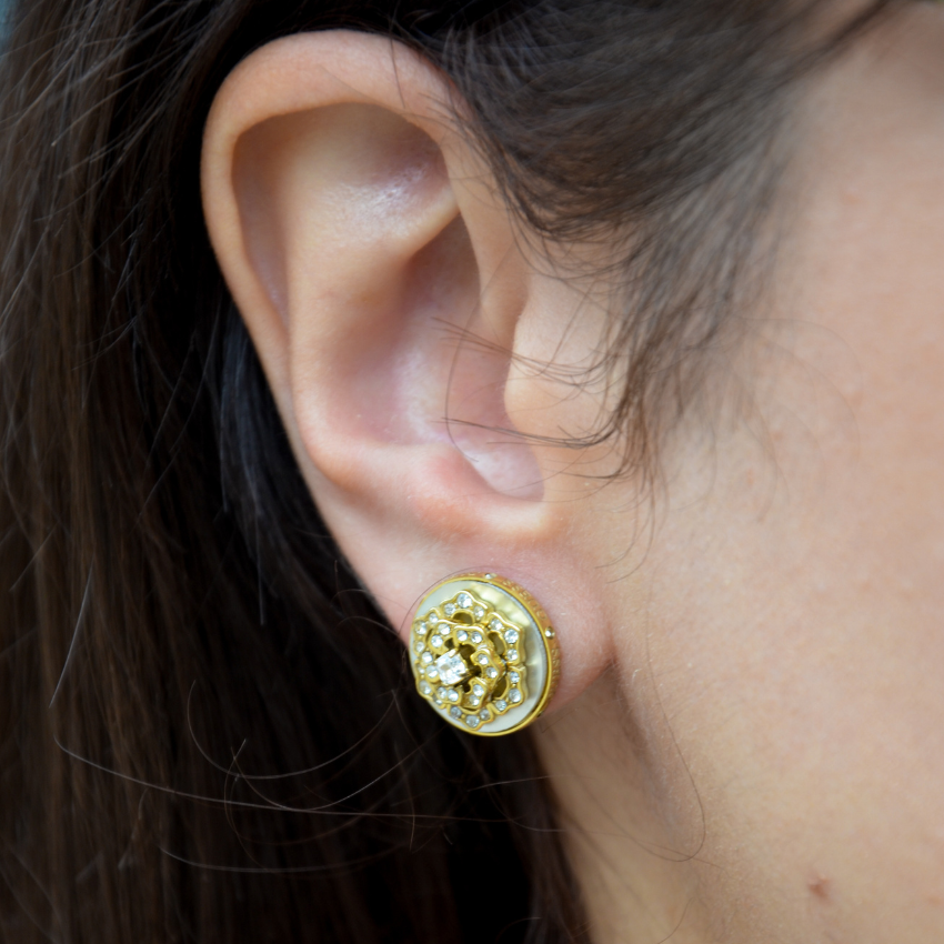 BRINCOS GUESS 'LA FLEUR' AÇO DOURADO 'JUBE04551JWYGT-U'