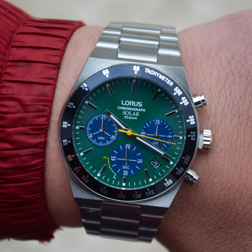 RELÓGIO LORUS 'MAN SPORTS' SOLAR PRATEADO 'RZ523AX9'