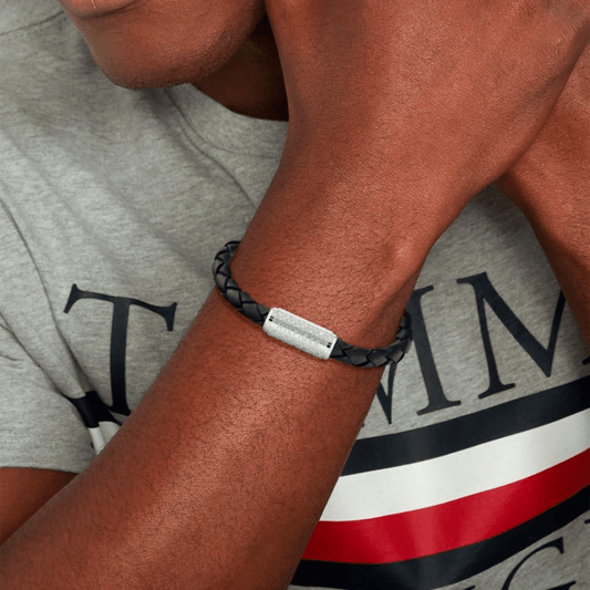 PULSEIRA TOMMY HILFIGER MAGNÉTICA AÇO E PELE PRETA '2790479'