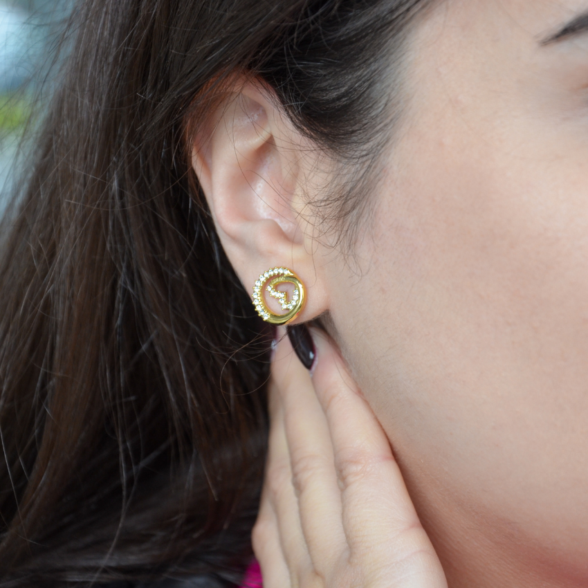 BRINCOS GUESS 'ICONIQUE' AÇO DOURADO 'JUBE05528JWYGT-U'