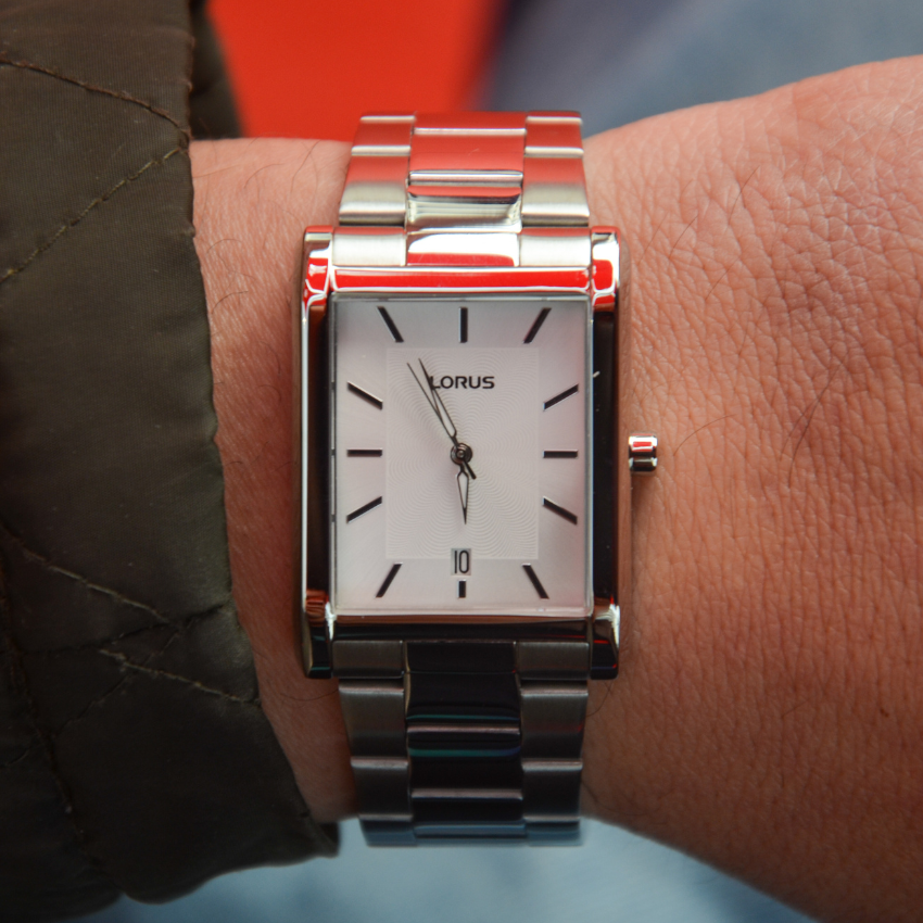 RELÓGIO LORUS 'MAN CLASSIC' PRATEADO 'RH937RX9'