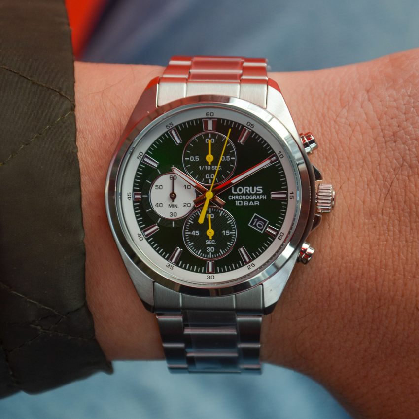 RELÓGIO LORUS 'MAN SPORTS' PRATEADO 'RM385JX9'