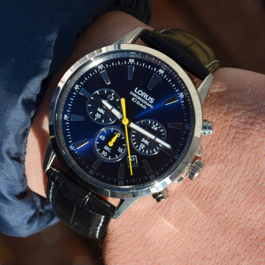 RELÓGIO LORUS 'MAN SPORTS' PRATEADO 'RT317LX9'