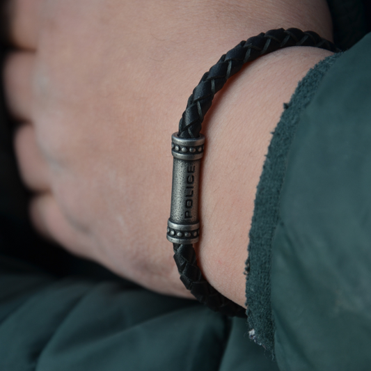 PULSEIRA POLICE 'BARRELL ANTIQUE' PELE E AÇO PRATEADO 'PEAGB0035001'