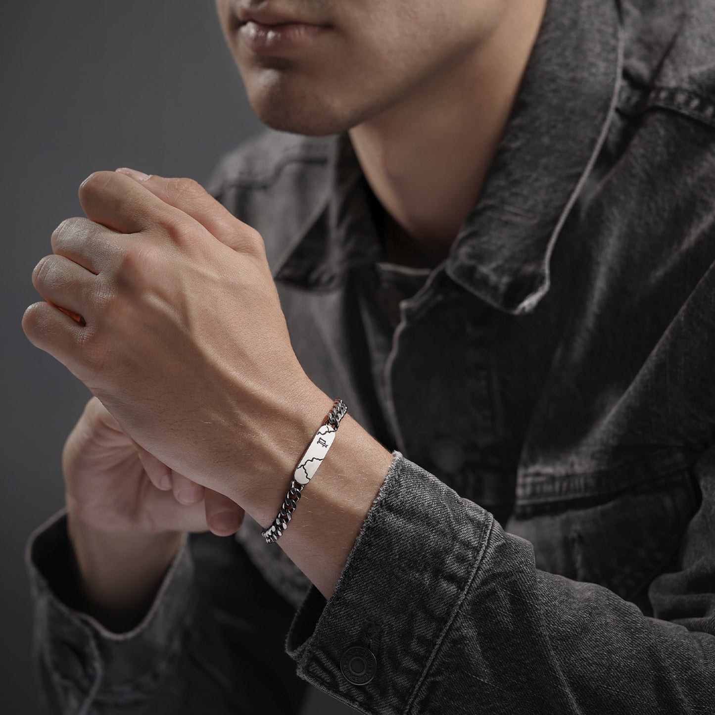 PULSEIRA POLICE 'FRACTURE' PRATEADO 'PEAGB0041201'