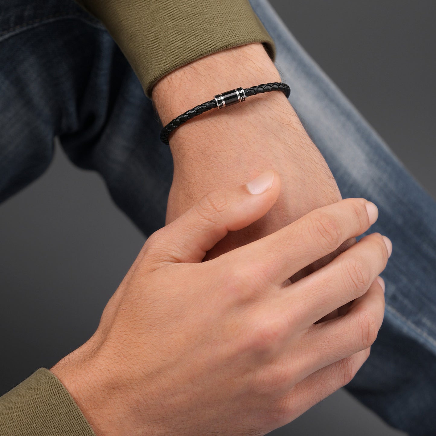 PULSEIRA POLICE 'CARBON' AÇO E PELE PRETA 'PEAGB0079401'