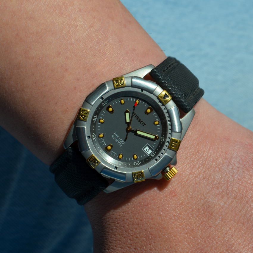 RELÓGIO TISSOT PRATEADO 'T.25.2.541.61'