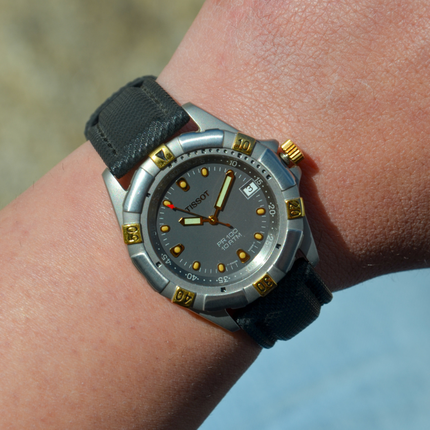 RELÓGIO TISSOT PRATEADO 'T.25.2.541.61'