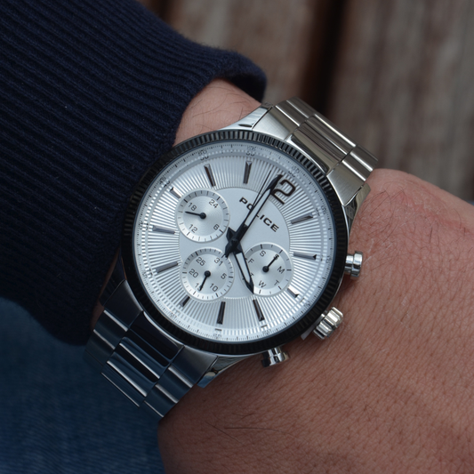 RELÓGIO POLICE 'FERAL' PRATEADO 'P15302JSTB01MM'